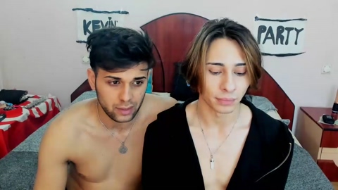 kevin_hug  14-01-2023